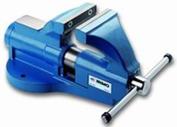 Tornillo de banco basado en un mecanismo tornillo tuerca